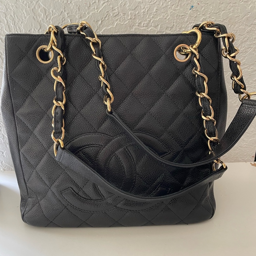 CHANEL PST Petit Shopper Tote in Black Caviar Leather